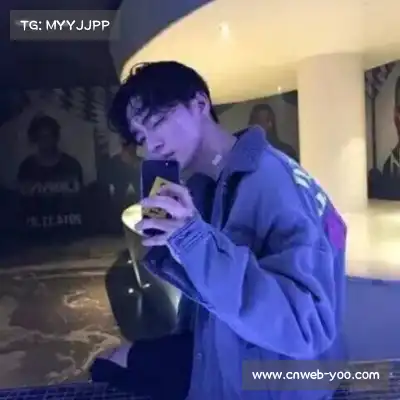 骆铖柳